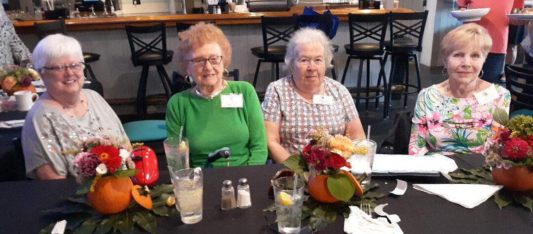 Special Dinner to Honor Distinguished Garden Club Members